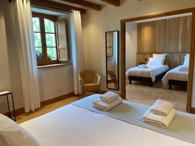 Domaine De Cazal - Chambres D'Hotes Avec Piscine Au Coeur De 26 Hectares De Nature Preservee Saint-Cyprien  Rum bild